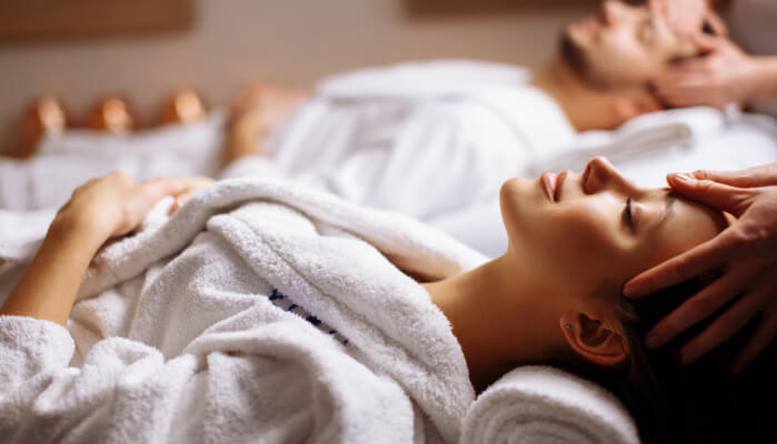 VK Empire Spa in OMR Gallery image