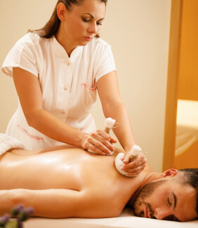 VK Empire Spa in OMR Gallery image