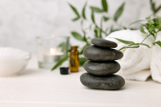 No.1 Best  Therapeutic Treatment of Hot Stone Massage in Thoraipakkam
